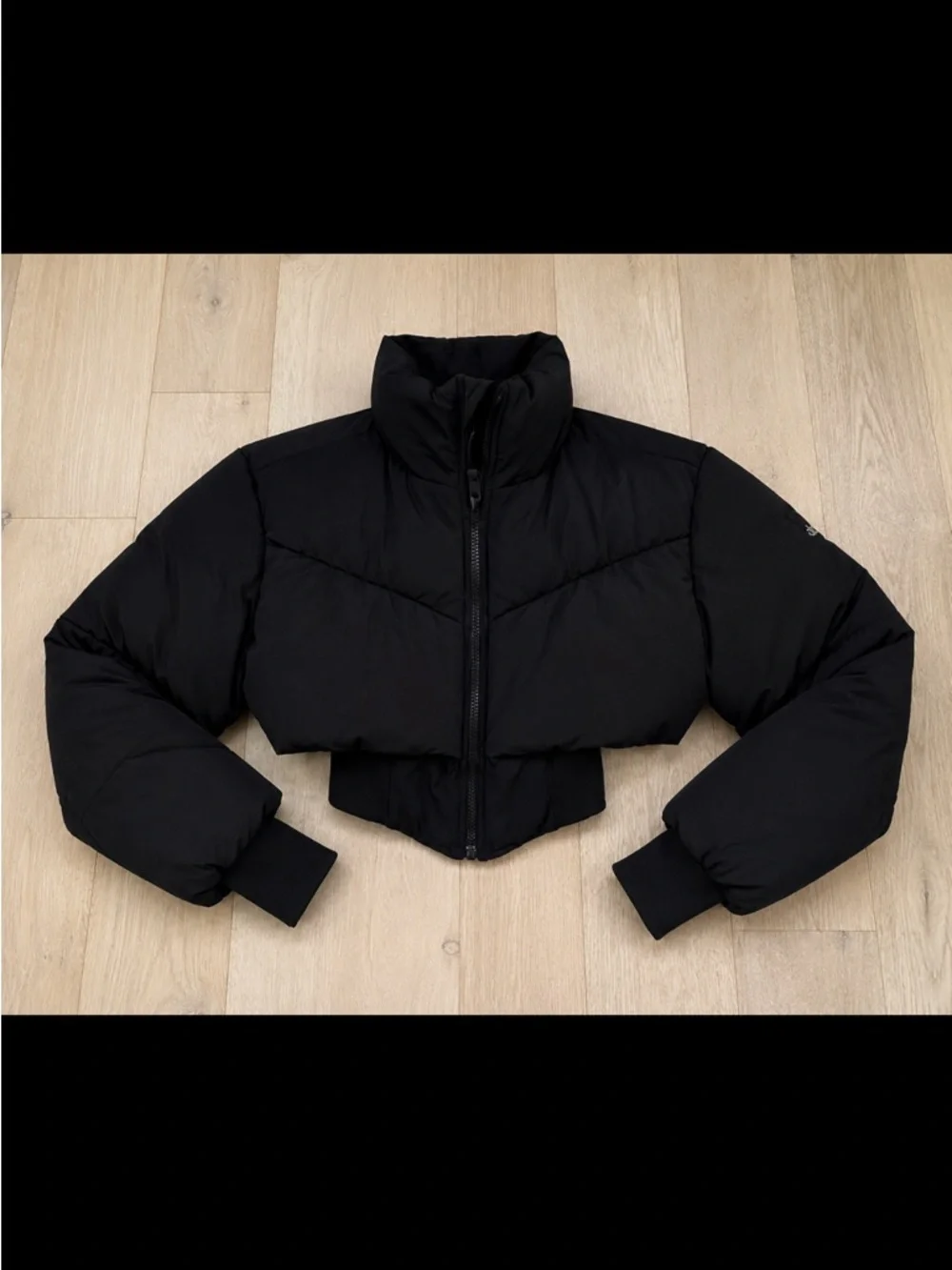 ALO Yoga Corset Cropped Puffer Jacket Black XS Like New